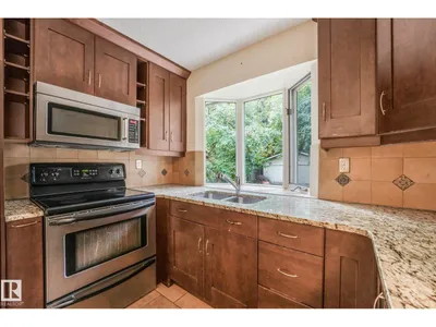 9256 148 ST NW photo 12