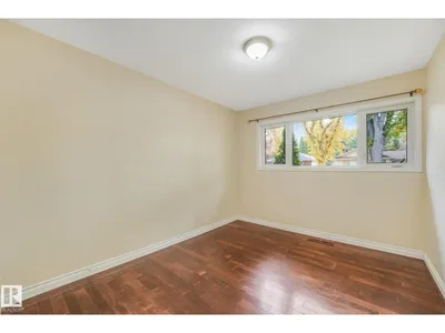 9256 148 ST NW photo 23
