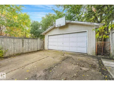9256 148 ST NW photo 49