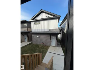 224 28 street SW photo 18