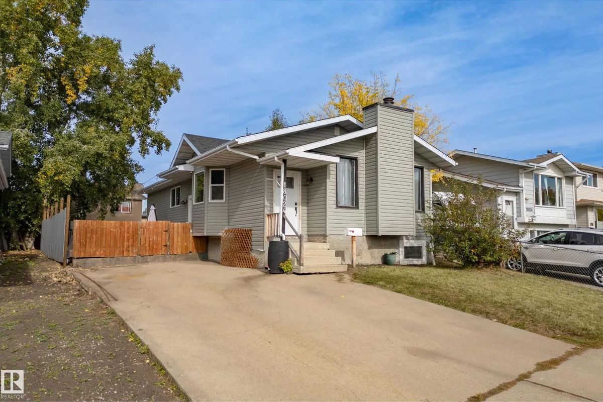 18024 73 AV NW exterior