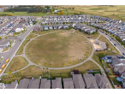 #60B 1530 TAMARACK BV NW photo 43