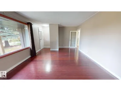 9712 209 ST NW photo 15