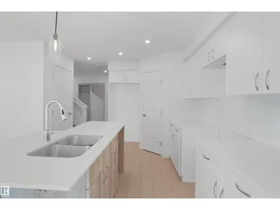 1858 187 ST NW photo 12