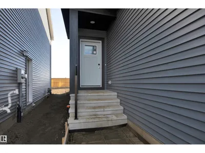 335 22 ST SW photo 4