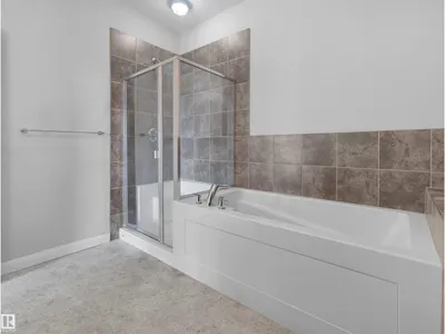 #415 2588 ANDERSON WY SW photo 17