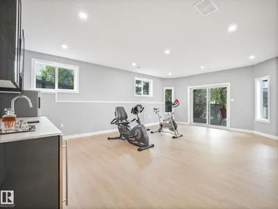 4115 58 ST photo 35