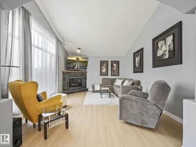 4115 58 ST photo 16