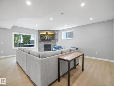 4115 58 ST photo 30