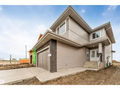 3803 38 AV photo 4
