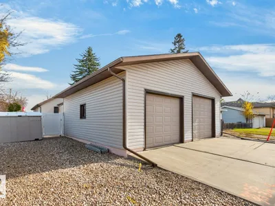6 MONT CLARE PL photo 39
