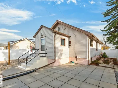 6 MONT CLARE PL photo 38