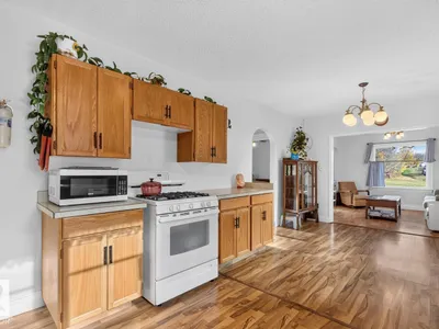 6 MONT CLARE PL photo 13