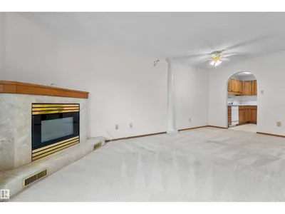 #213 17151 94A AV NW photo 16