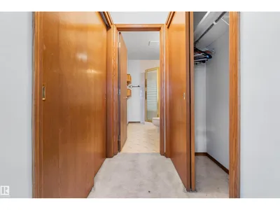 #213 17151 94A AV NW photo 23