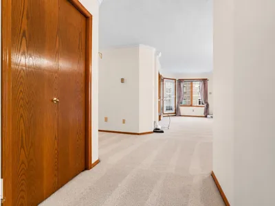 #213 17151 94A AV NW photo 7