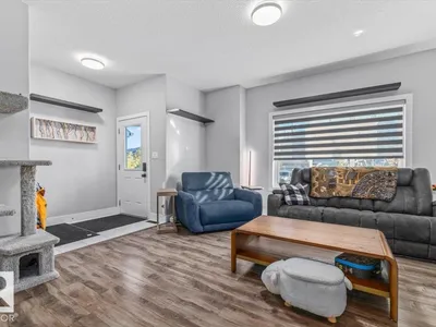 28 DAVIS ST photo 6
