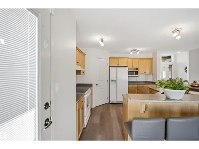 4615 17 ST SW photo 16