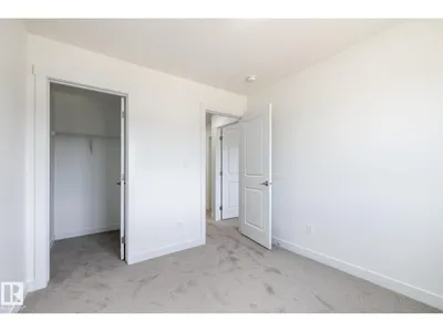 614 Ashgrove CI photo 26