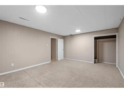 10428 64 AV NW NW photo 10
