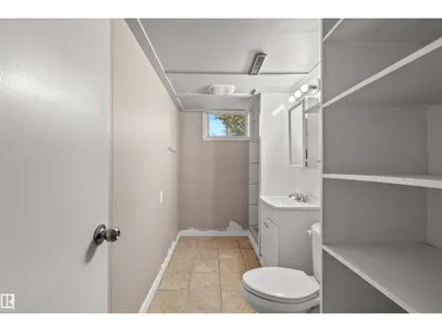 10428 64 AV NW NW photo 19