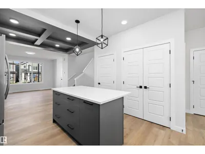 Edgemont (Edmonton) photo 13