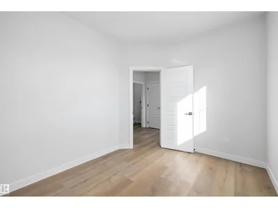Edgemont (Edmonton) photo 18