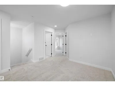 Edgemont (Edmonton) photo 21
