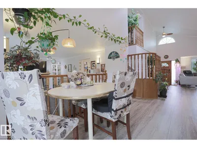 4424 124 AV NW photo 8