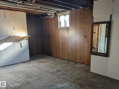 12215 101 ST NW photo 19