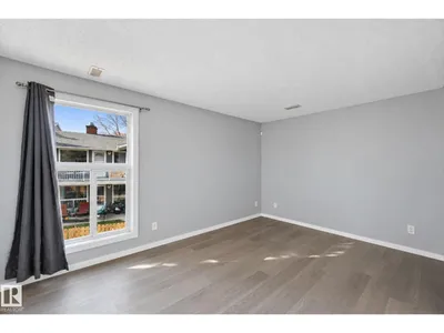 39 3111 142 AV NW photo 18