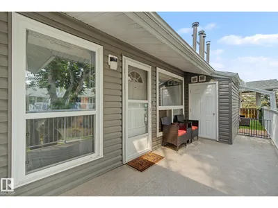 39 3111 142 AV NW photo 29