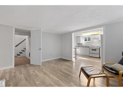 11623 123 ST NW photo 27