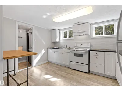 11623 123 ST NW photo 28
