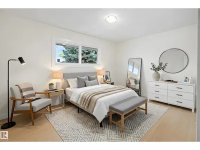 5707 90 AV NW photo 8