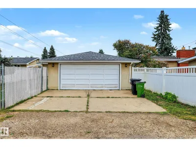 5707 90 AV NW photo 39