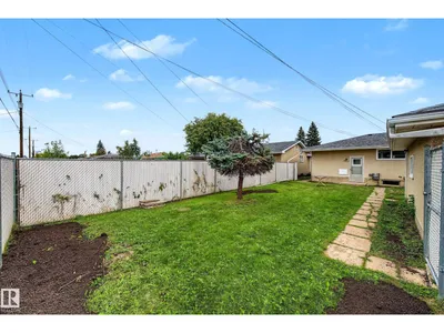 5707 90 AV NW photo 36
