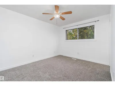 8612 30 AV NW NW photo 12