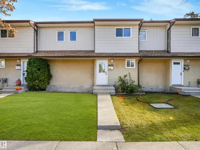 2345 139 AV NW photo 32