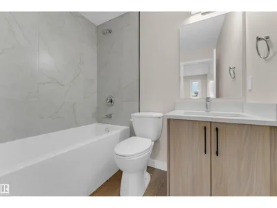 3527 44A AV NW photo 18
