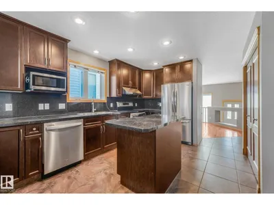 1271 ORMSBY LN NW photo 23