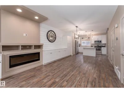 556 SECORD BV NW photo 5