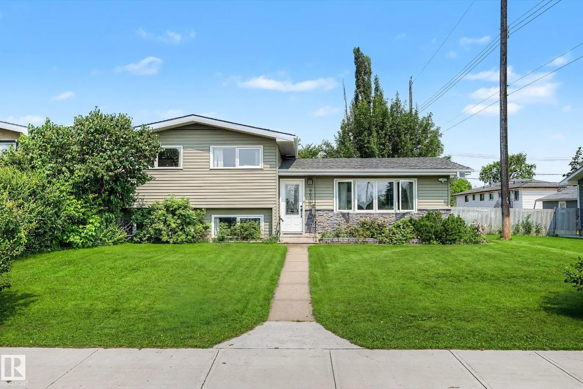 9516 129A AV NW exterior