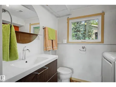 9516 129A AV NW photo 37