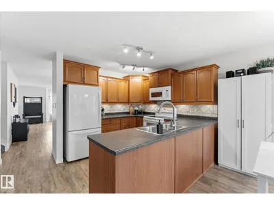 11 WOODSIDE CR photo 13