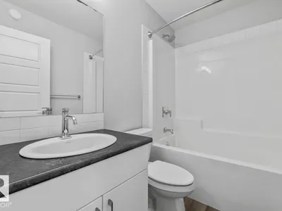 9815 227 ST NW photo 26