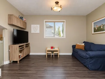 2811 25 ST NW photo 16