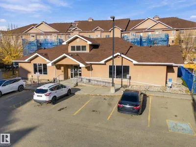 #322 4304 139 AV NW photo 39