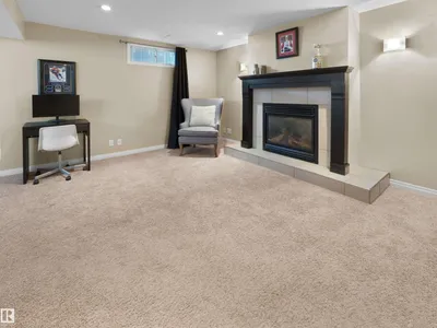 14527 86 AV NW photo 18