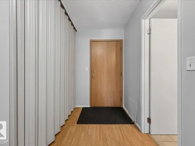 #206 10838 108 ST NW photo 11